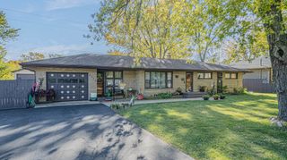 2715 W Greenwood Avenue, Waukegan, IL 60087