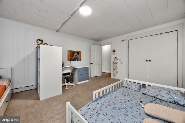 111 FULMER RD, Perkiomenville, PA 18074