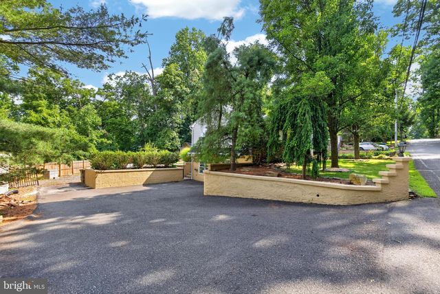111 FULMER RD, Perkiomenville, PA 18074