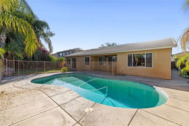 11720 Valley Forge, Bakersfield, CA 93312