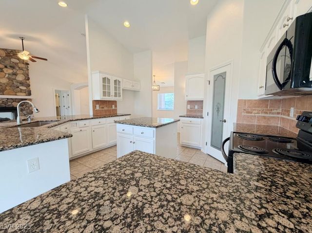 410 East Bluebird Avenue, Pahrump, NV 89060