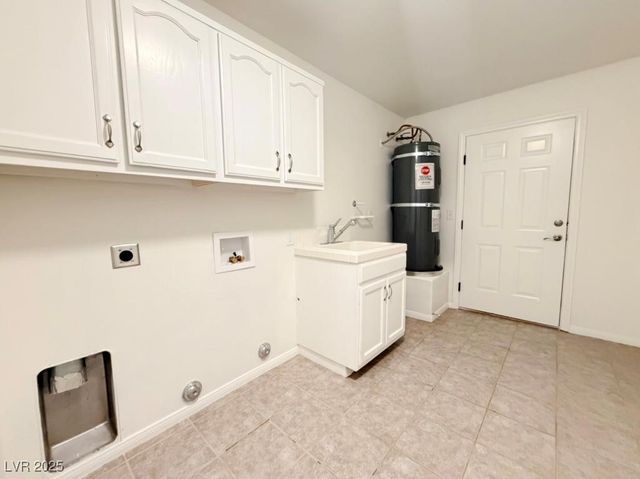 410 East Bluebird Avenue, Pahrump, NV 89060