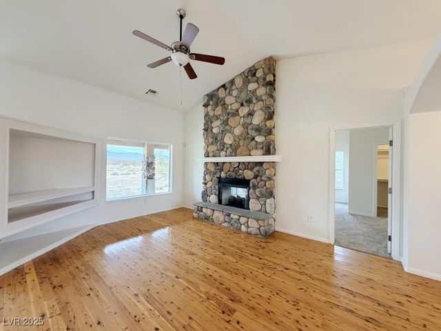 410 East Bluebird Avenue, Pahrump, NV 89060