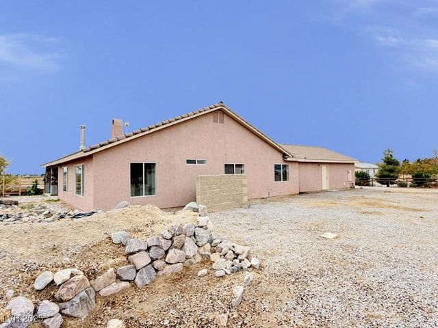 410 East Bluebird Avenue, Pahrump, NV 89060