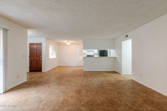 2228 E CAMPBELL Avenue 106, Phoenix, AZ 85016