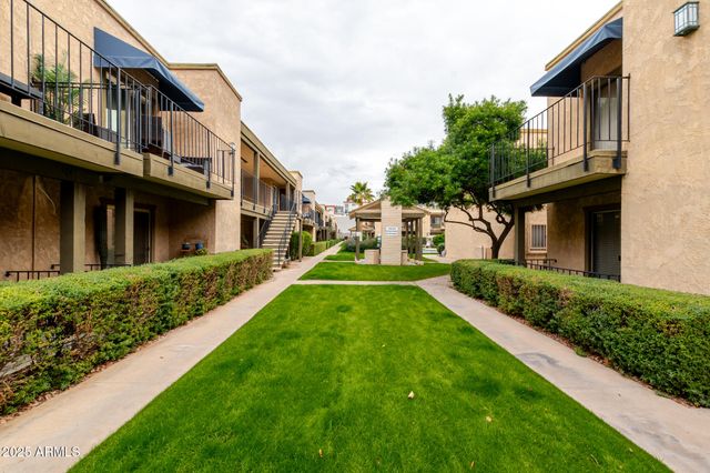 2228 E CAMPBELL Avenue 106, Phoenix, AZ 85016