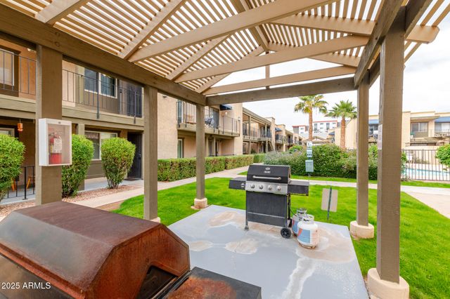 2228 E CAMPBELL Avenue 106, Phoenix, AZ 85016