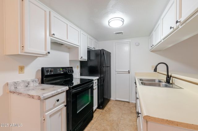 2228 E CAMPBELL Avenue 106, Phoenix, AZ 85016