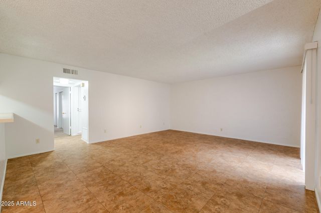 2228 E CAMPBELL Avenue 106, Phoenix, AZ 85016