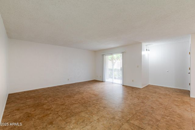 2228 E CAMPBELL Avenue 106, Phoenix, AZ 85016