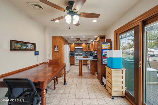 1301 Oakdale Street, Toms River, NJ 08757