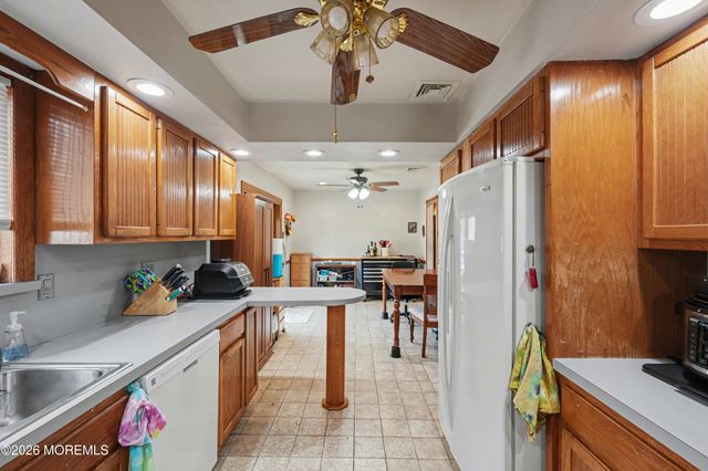 1301 Oakdale Street, Toms River, NJ 08757