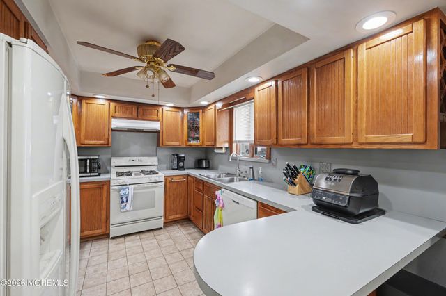 1301 Oakdale Street, Toms River, NJ 08757