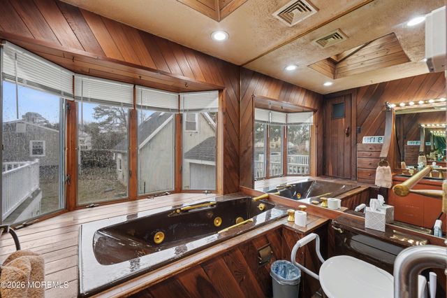 1301 Oakdale Street, Toms River, NJ 08757