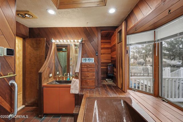 1301 Oakdale Street, Toms River, NJ 08757