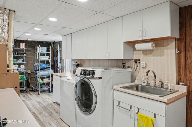 1301 Oakdale Street, Toms River, NJ 08757