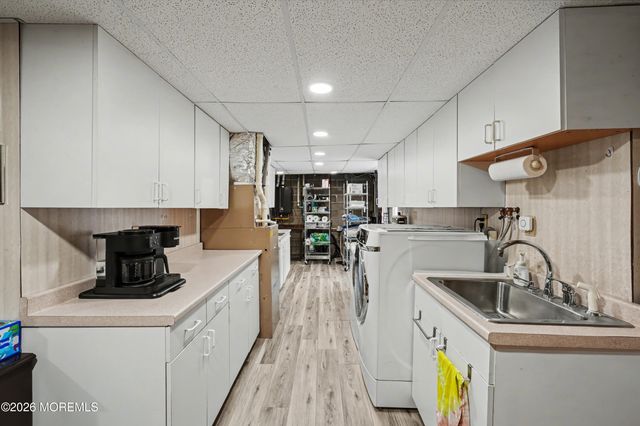 1301 Oakdale Street, Toms River, NJ 08757