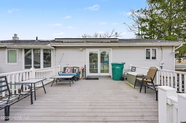 1301 Oakdale Street, Toms River, NJ 08757