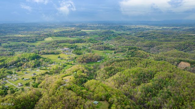 1620 Chinquapin Grove Road, Bluff City, TN 37618