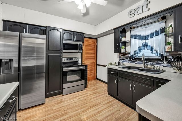 3499 W 123rd Street, Cleveland, OH 44111