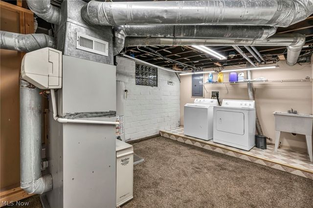 3499 W 123rd Street, Cleveland, OH 44111