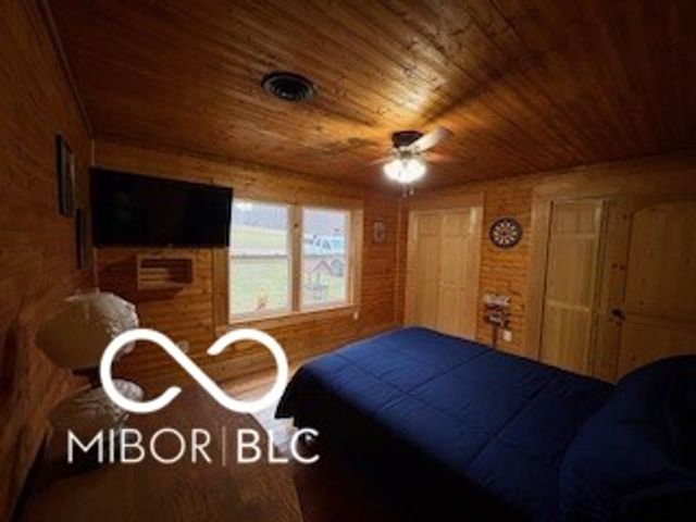 1355 N County Road 375 Road W, Greencastle, IN 46135