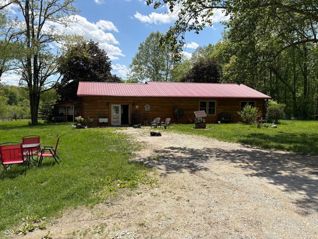 1355 N County Road 375 Road W, Greencastle, IN 46135