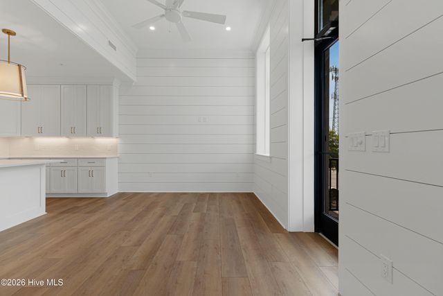 805 Mulberry Street Unit 207, Beaufort, NC 28516