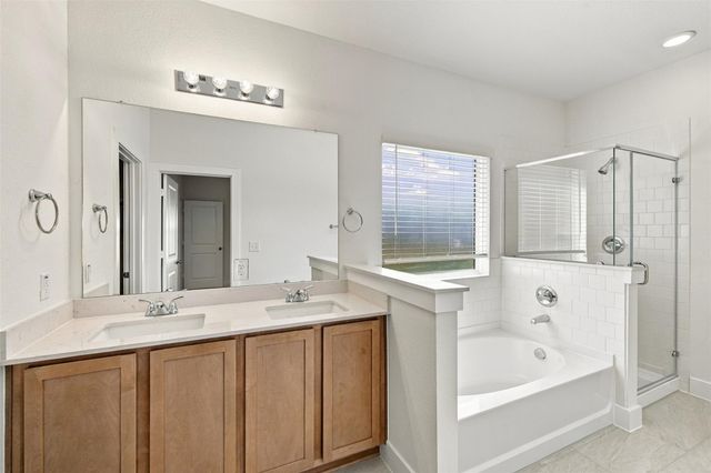 204 Ashby DR, Hutto, TX 78634
