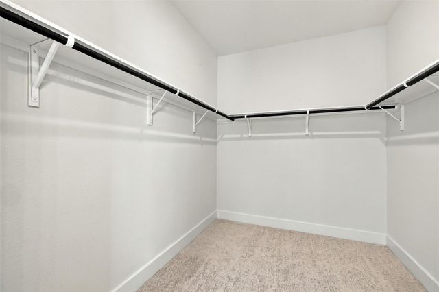 204 Ashby DR, Hutto, TX 78634
