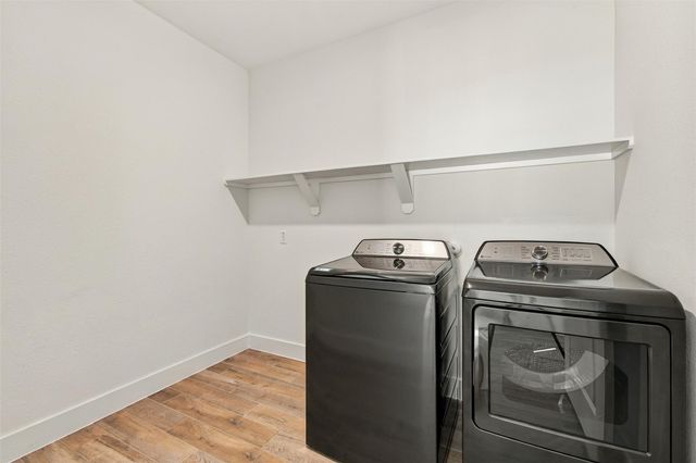 204 Ashby DR, Hutto, TX 78634