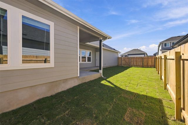 204 Ashby DR, Hutto, TX 78634