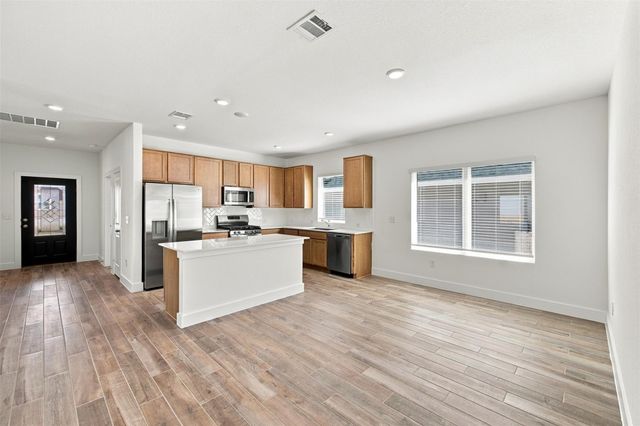 204 Ashby DR, Hutto, TX 78634