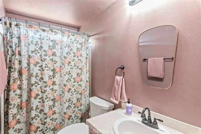 24799 Split Rail Road, Wildomar, CA 92595