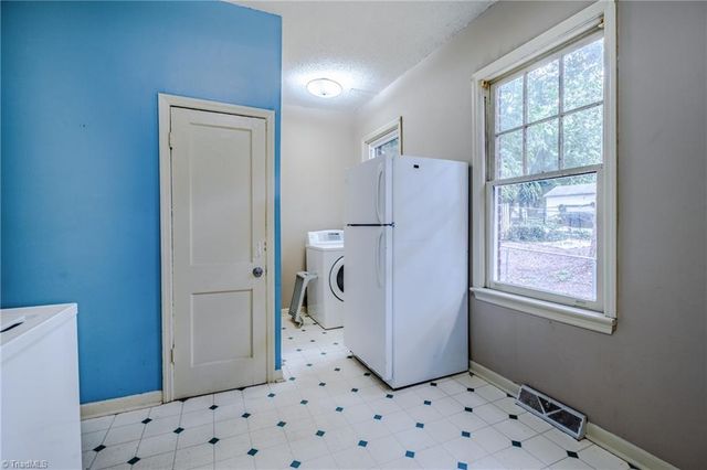 1616 Queen Street, Winston-salem, NC 27103