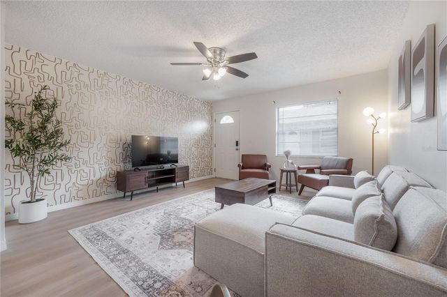 6910 S MACDILL AVENUE C, Tampa, FL 33611