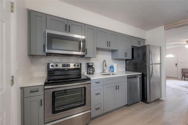 6910 S MACDILL AVENUE C, Tampa, FL 33611