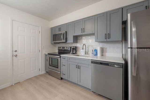 6910 S MACDILL AVENUE C, Tampa, FL 33611