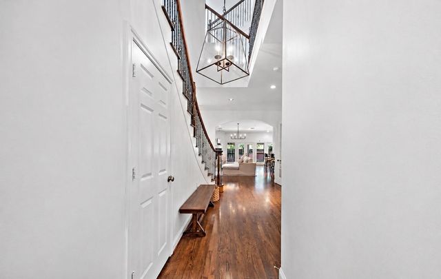 5339 Mcculloch Circle, Houston, TX 77056