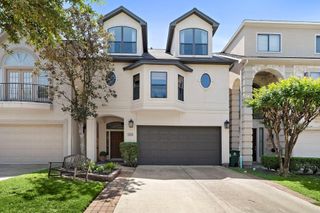 5339 Mcculloch Circle, Houston, TX 77056