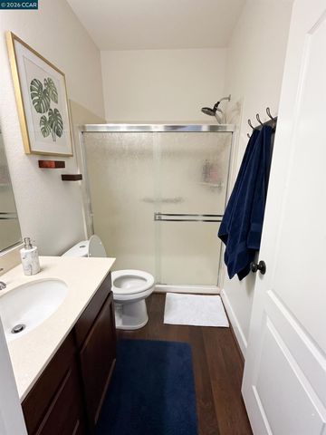 1826 Rosemary Dr, Gilroy, CA 95020