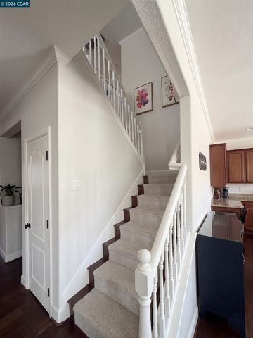 1826 Rosemary Dr, Gilroy, CA 95020