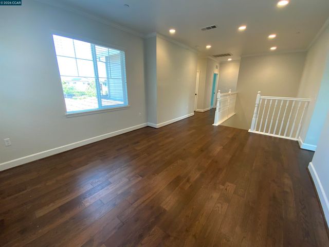 1826 Rosemary Dr, Gilroy, CA 95020