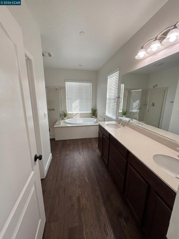 1826 Rosemary Dr, Gilroy, CA 95020