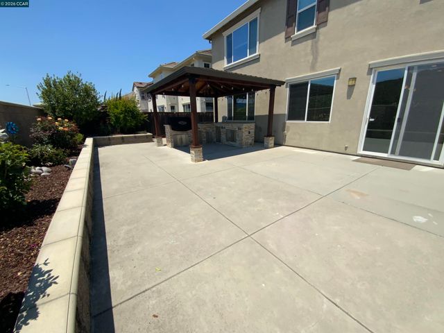 1826 Rosemary Dr, Gilroy, CA 95020