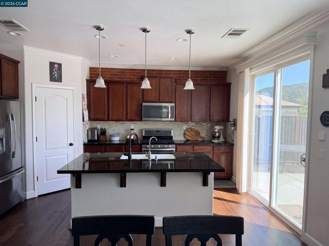 1826 Rosemary Dr, Gilroy, CA 95020