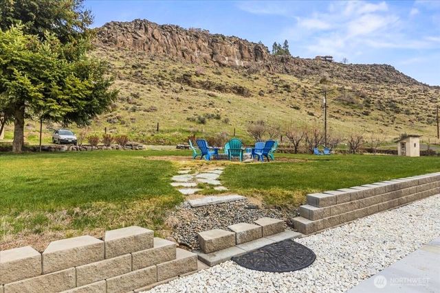 6422 Cowiche Canyon Lane, Yakima, WA 98908