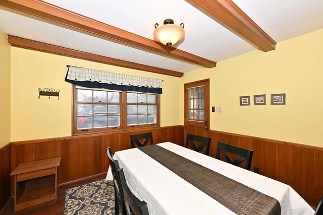 9020 Hawthorne AVENUE, Milwaukee, WI 53226
