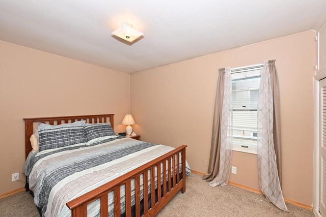 9020 Hawthorne AVENUE, Milwaukee, WI 53226
