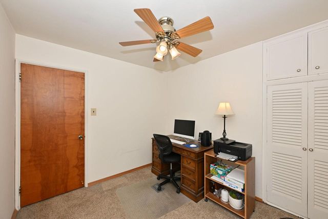 9020 Hawthorne AVENUE, Milwaukee, WI 53226